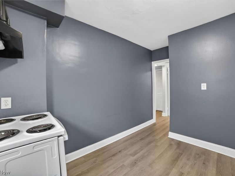 18963 Hilliard Boulevard, Unit 2, Rocky River, OH 44116 Photo 9