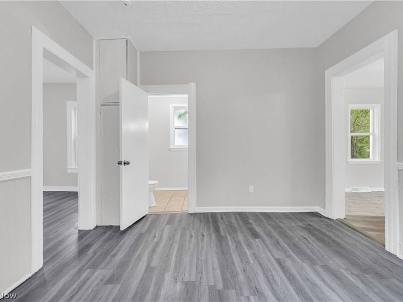 14131 Berwyn Avenue, Cleveland, OH 44111 Photo 12