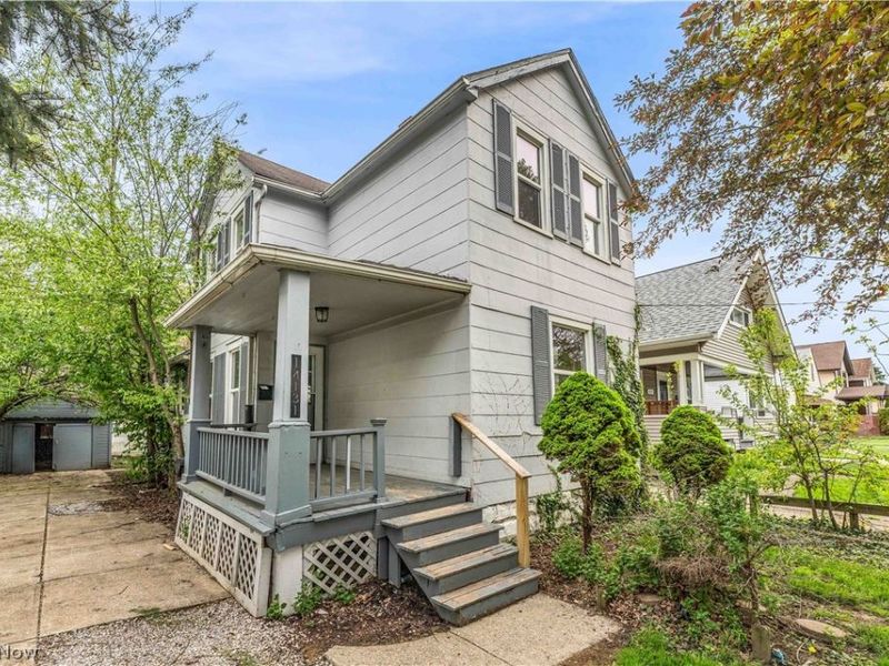14131 Berwyn Avenue, Cleveland, OH 44111 Photo 2