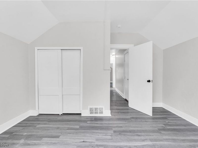 14131 Berwyn Avenue, Cleveland, OH 44111 Photo 20