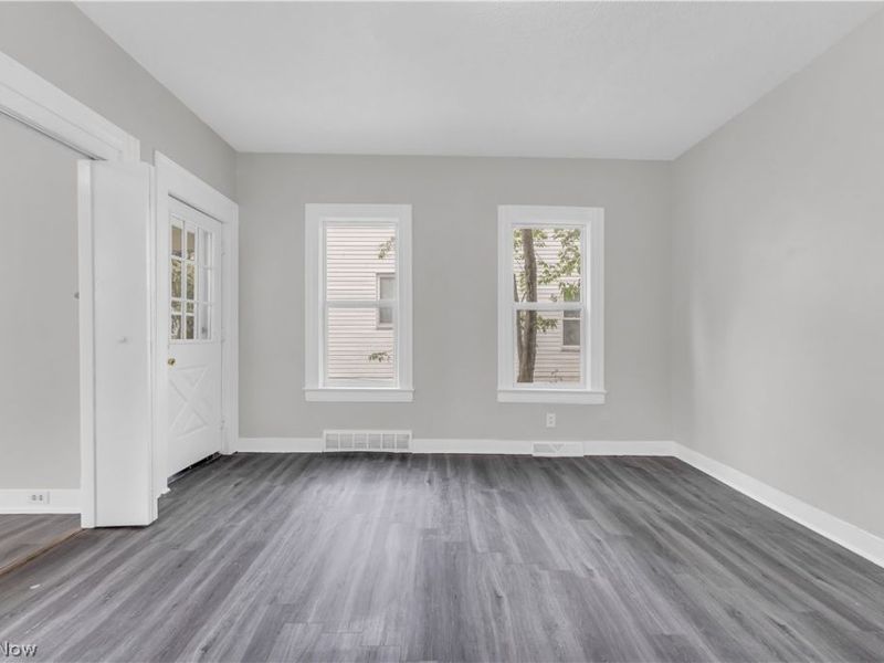 14131 Berwyn Avenue, Cleveland, OH 44111 Photo 3