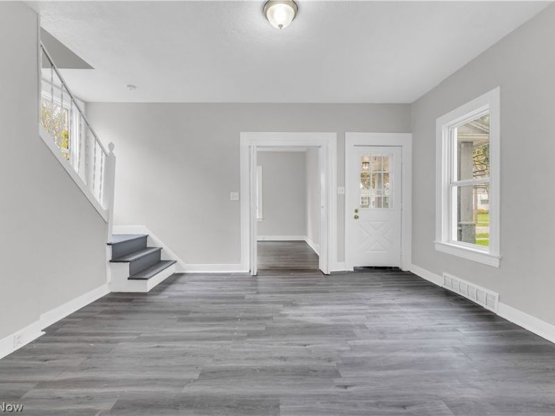14131 Berwyn Avenue, Cleveland, OH 44111 Photo 4