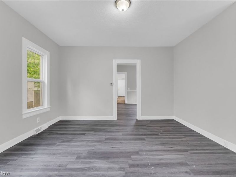 14131 Berwyn Avenue, Cleveland, OH 44111 Photo 5