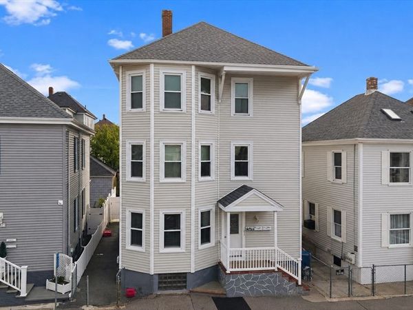 55 Salisbury St, New Bedford, MA 02744