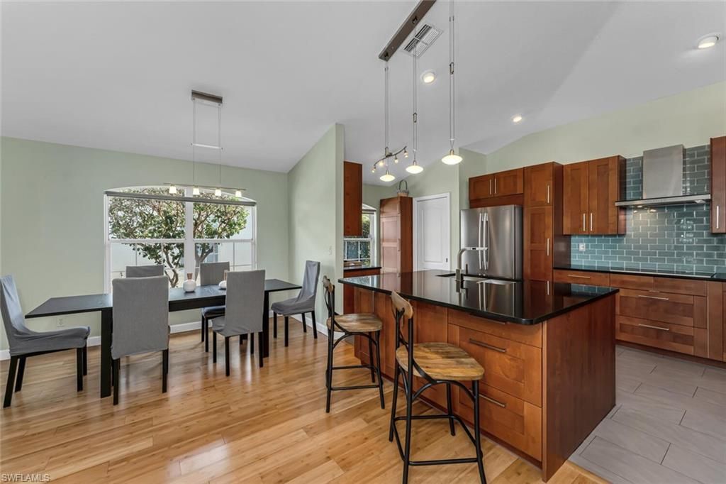 929 Marble Dr, Naples, FL 34104 Photo