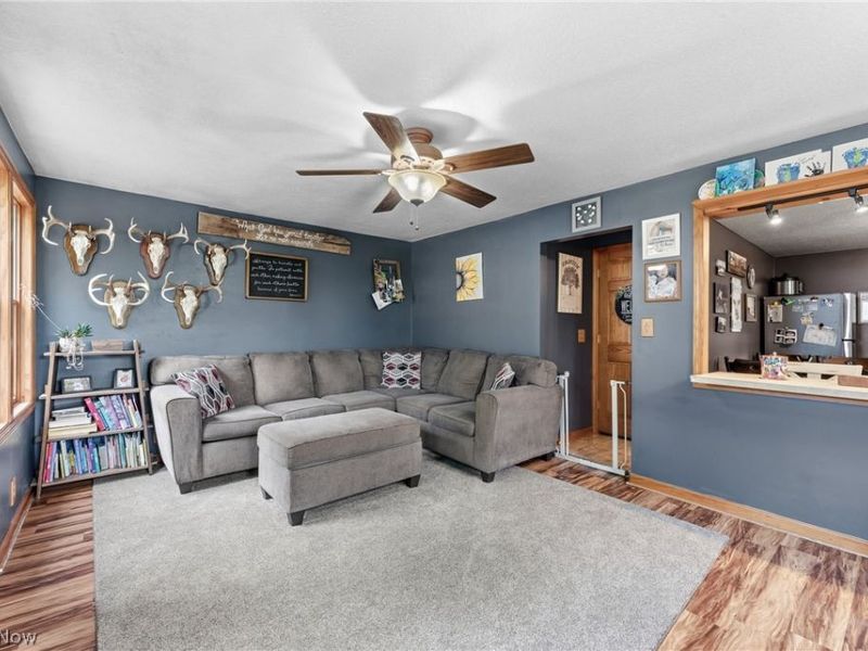 6942 Mount Pleasant Road NE, Zoarville, OH 44656 Photo 6