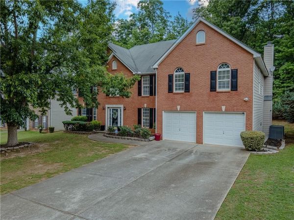 6042 Fairington Farms Lane, Lithonia, GA 30038