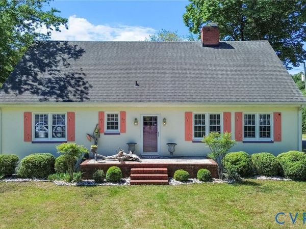 290 Colorado Avenue, Urbanna, VA 23175