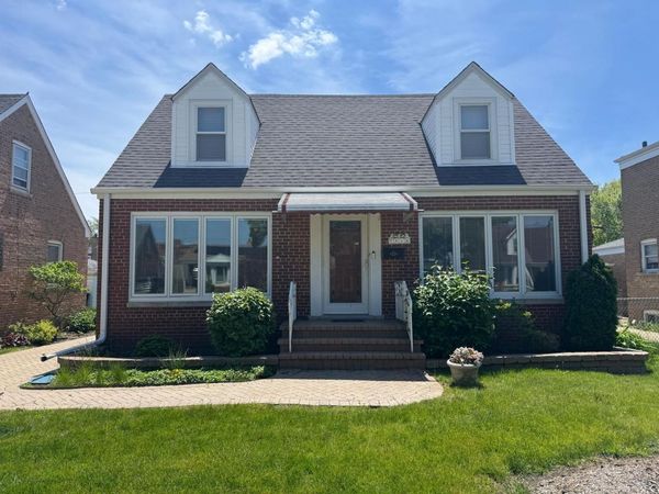7515 W Rosedale Avenue, Chicago, IL 60631