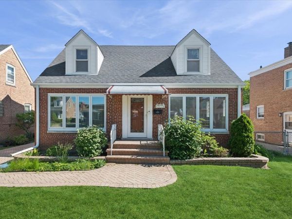 7515 W Rosedale Avenue, Chicago, IL 60631