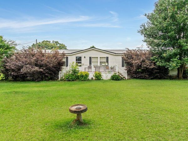 6 Hubert Edwards Dr., Richton, MS 39476