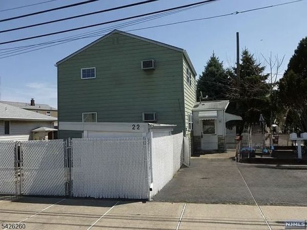 22 Hope St, Lodi, NJ 07644