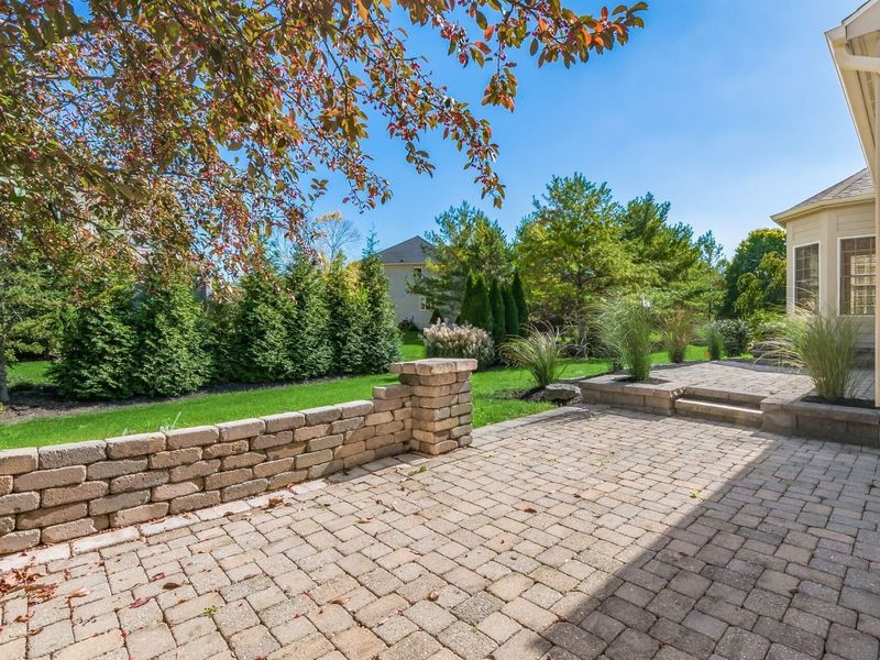 8066 Summerhouse Drive W, Dublin, OH 43016 Photo 11