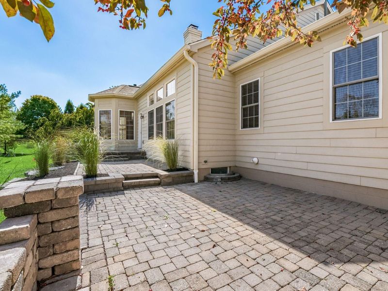 8066 Summerhouse Drive W, Dublin, OH 43016 Photo 12