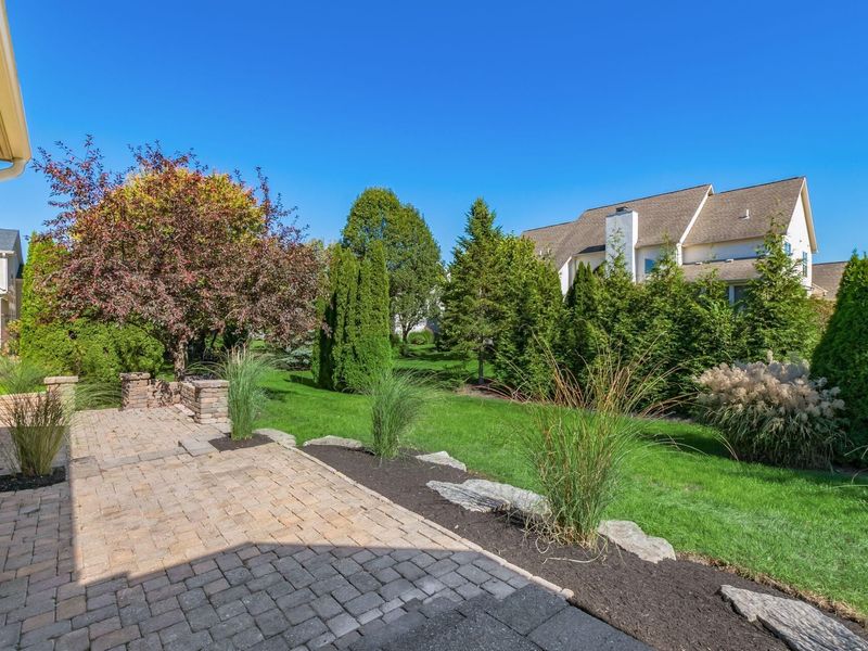 8066 Summerhouse Drive W, Dublin, OH 43016 Photo 14