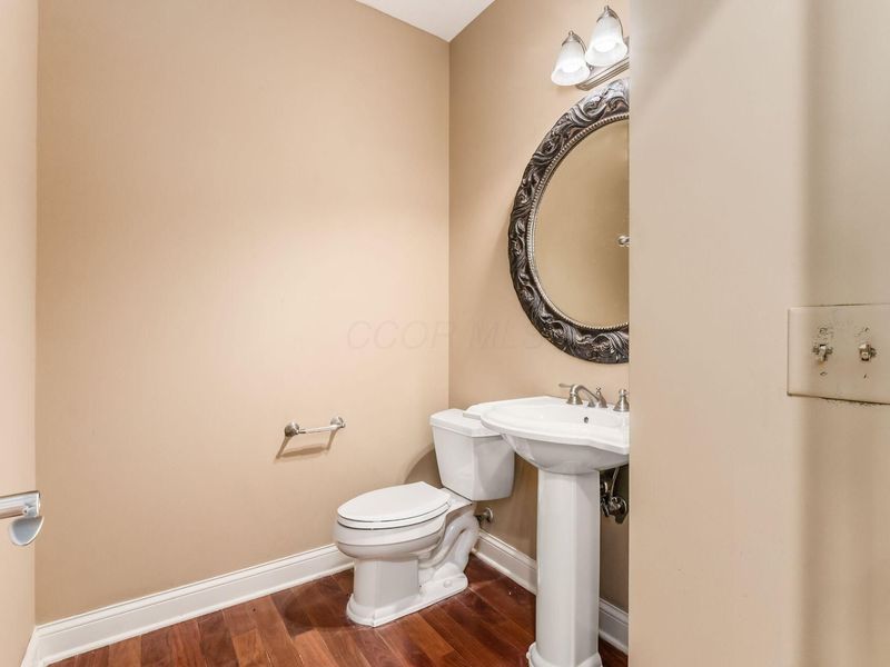 8066 Summerhouse Drive W, Dublin, OH 43016 Photo 28