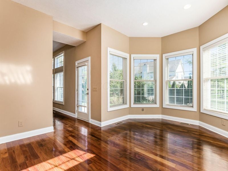 8066 Summerhouse Drive W, Dublin, OH 43016 Photo 38