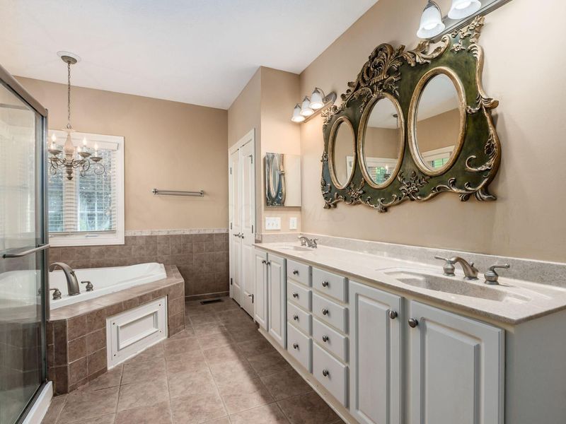 8066 Summerhouse Drive W, Dublin, OH 43016 Photo 50
