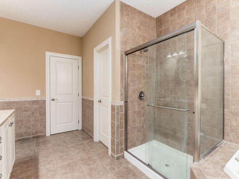 8066 Summerhouse Drive W, Dublin, OH 43016 Photo 52