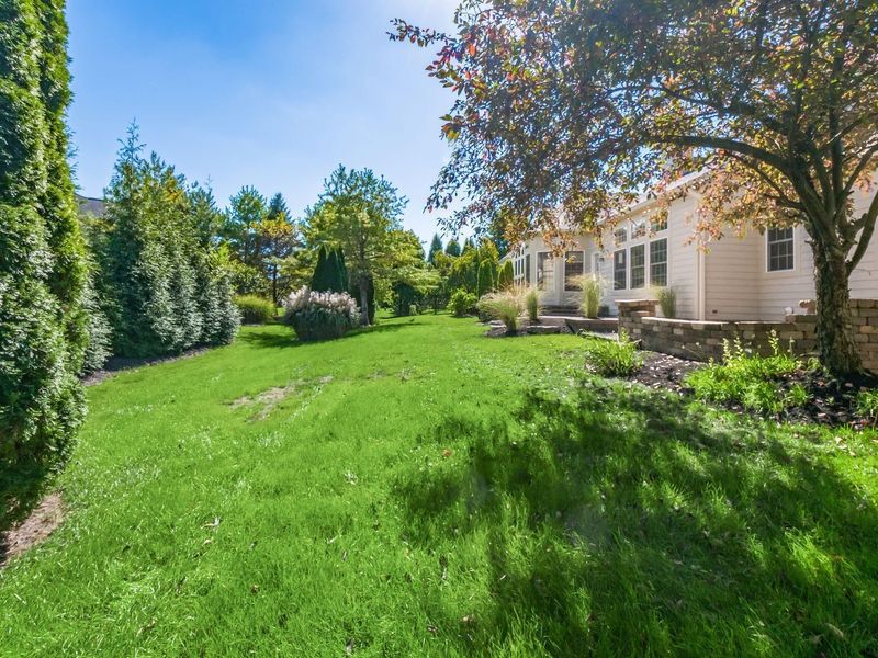 8066 Summerhouse Drive W, Dublin, OH 43016 Photo 7