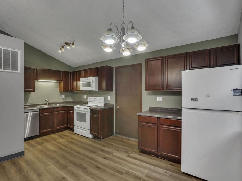 638 Licking View Drive, Heath, OH 43056 Photo 16