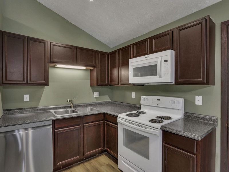 638 Licking View Drive, Heath, OH 43056 Photo 17