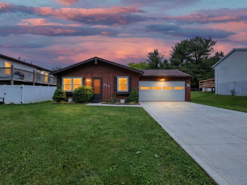 638 Licking View Drive, Heath, OH 43056 Photo 2