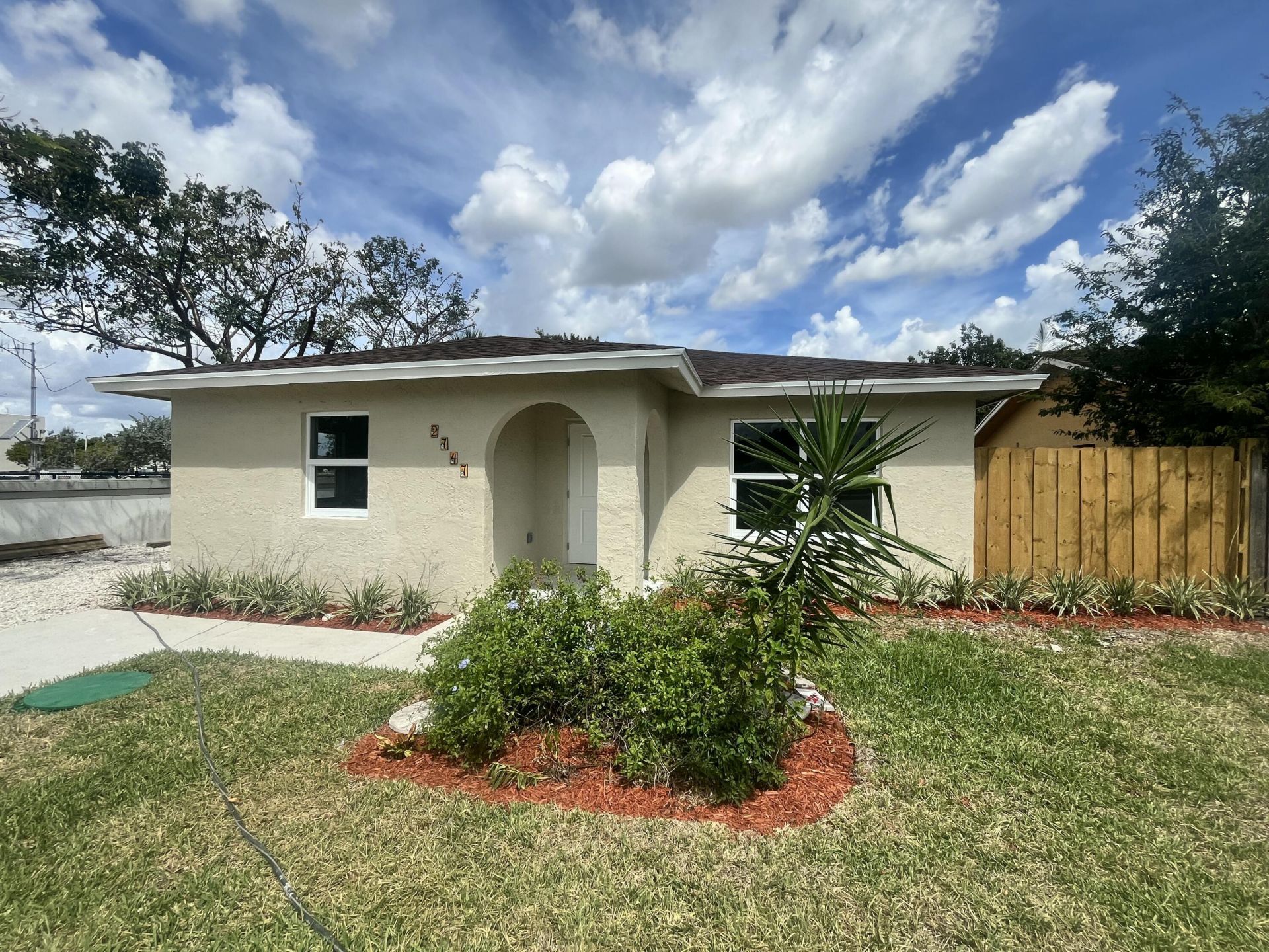 2747 Summit Boulevard, West Palm Beach, FL 33406 Photo