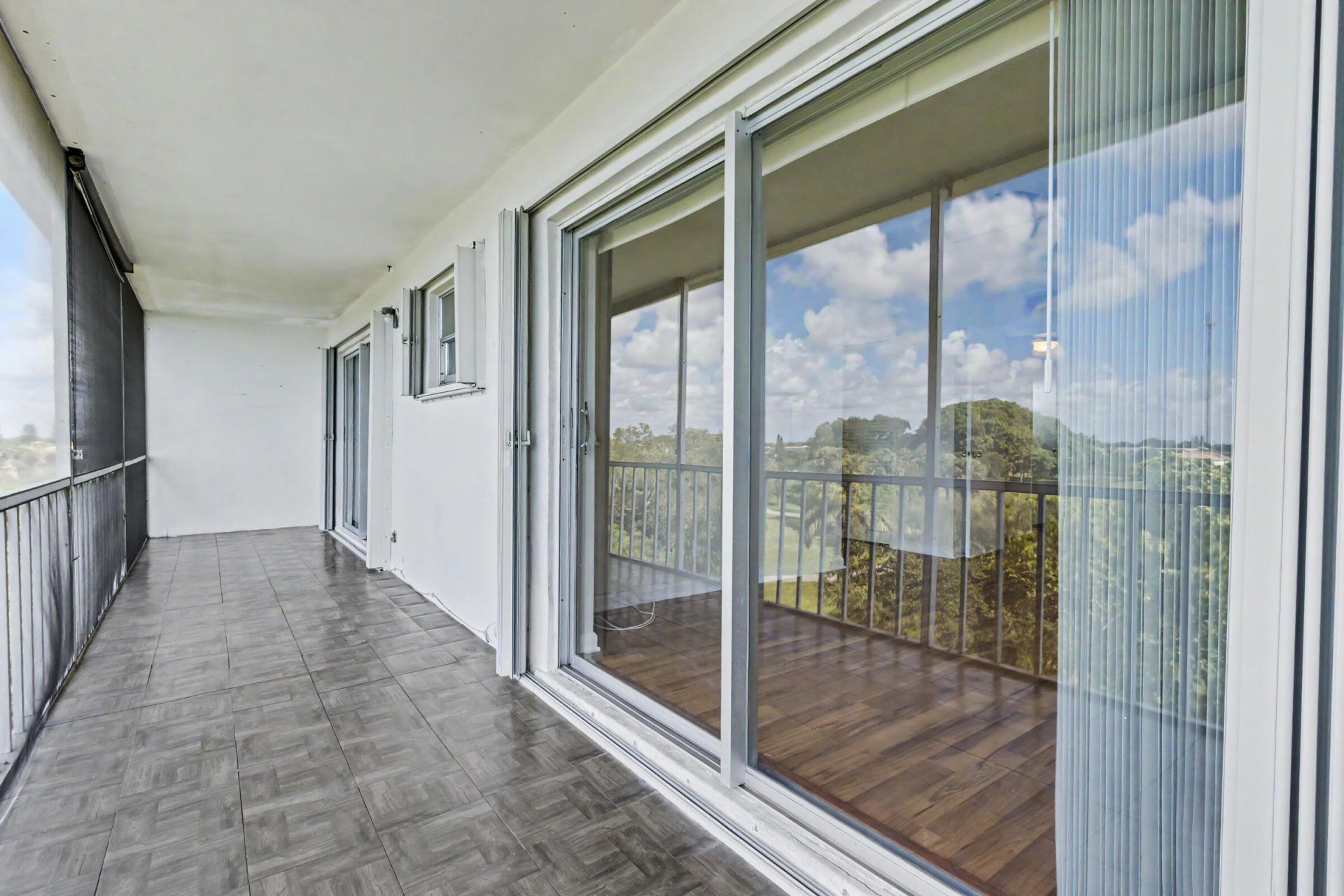 950 Hillcrest Drive, Unit 514, Hollywood, FL 33021 Photo