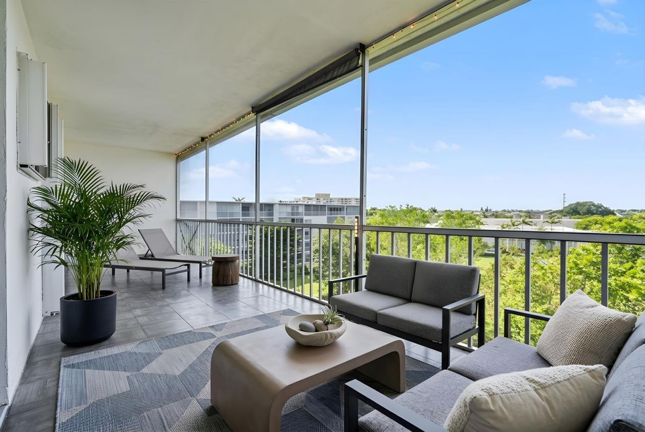950 Hillcrest Drive, Unit 514, Hollywood, FL 33021 Photo