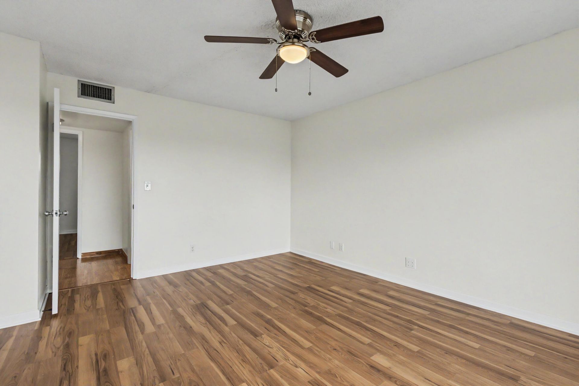 950 Hillcrest Drive, Unit 514, Hollywood, FL 33021 Photo
