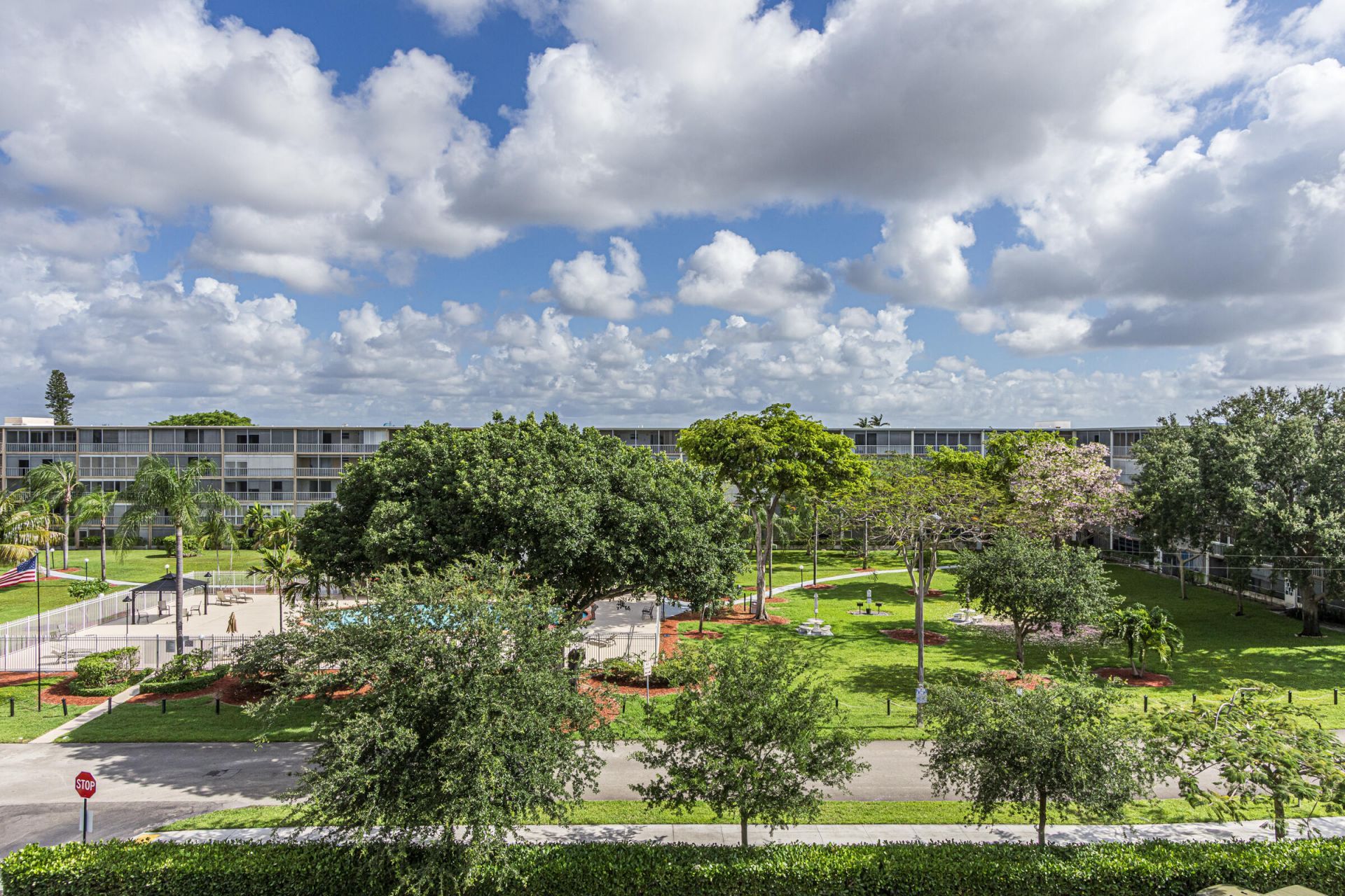 950 Hillcrest Drive, Unit 514, Hollywood, FL 33021 Photo