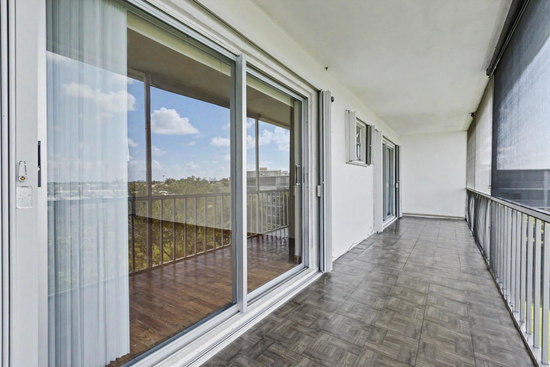 950 Hillcrest Drive, Unit 514, Hollywood, FL 33021 Photo