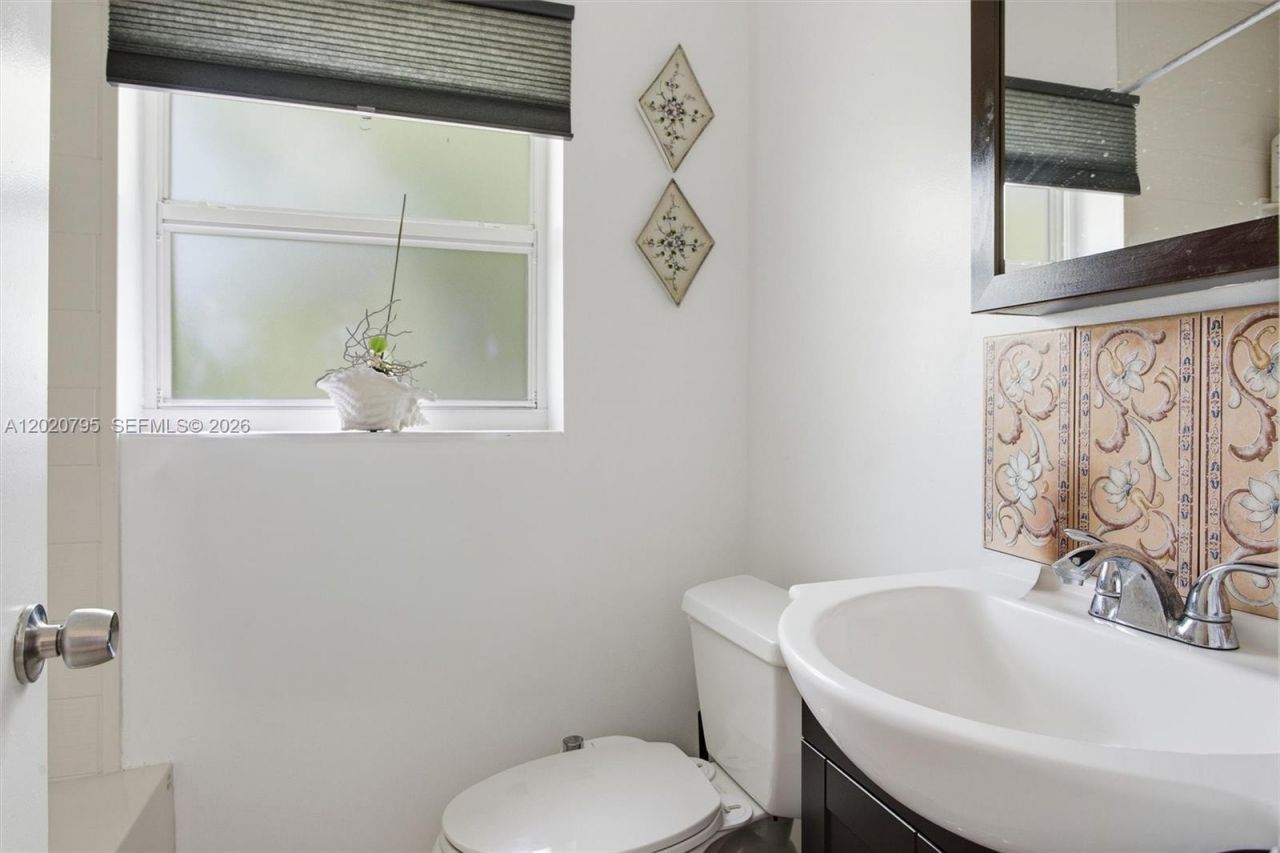 3149 Hollywood Blvd, Hollywood, FL 33021 Photo