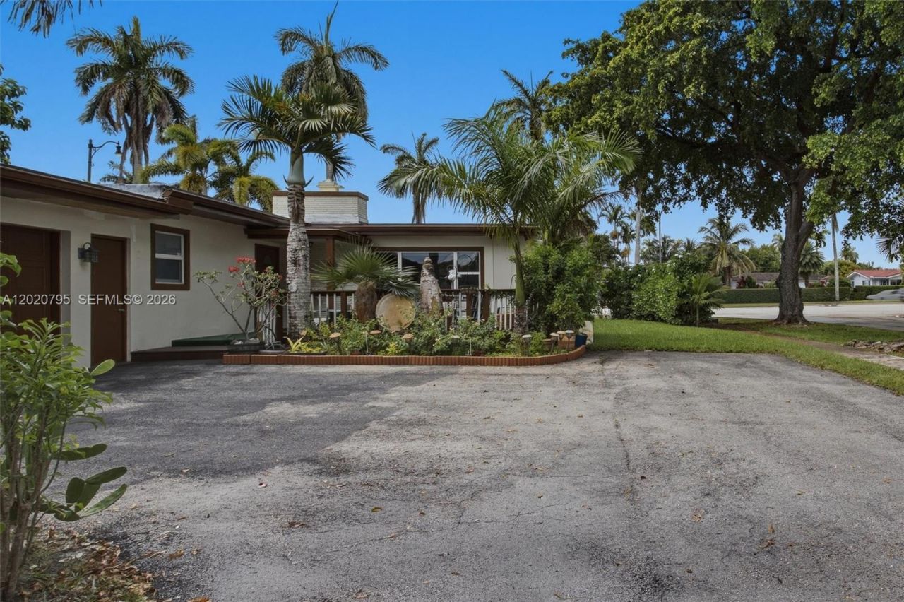 3149 Hollywood Blvd, Hollywood, FL 33021 Photo