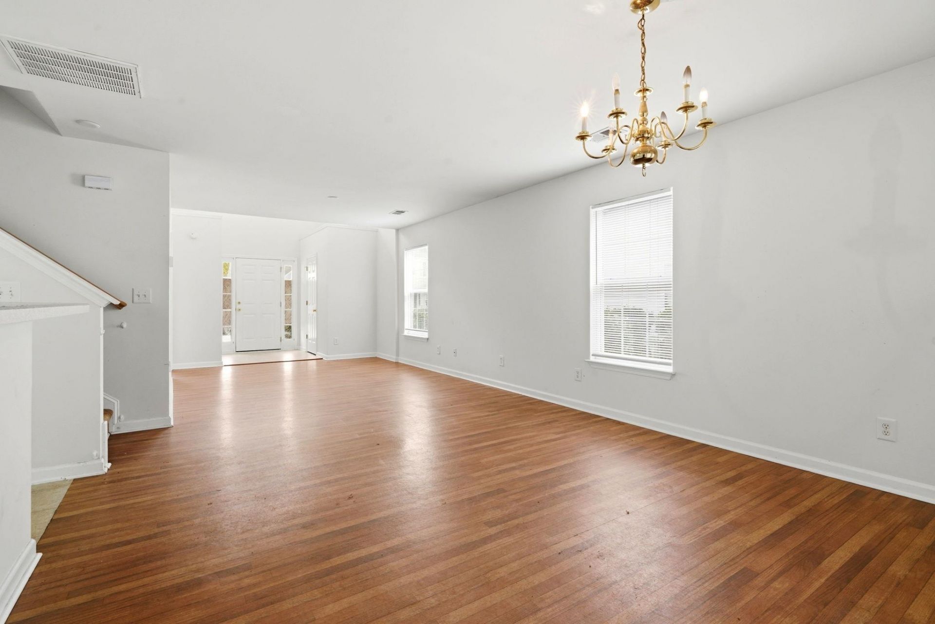 1068 Harvester Circle  Photo 10