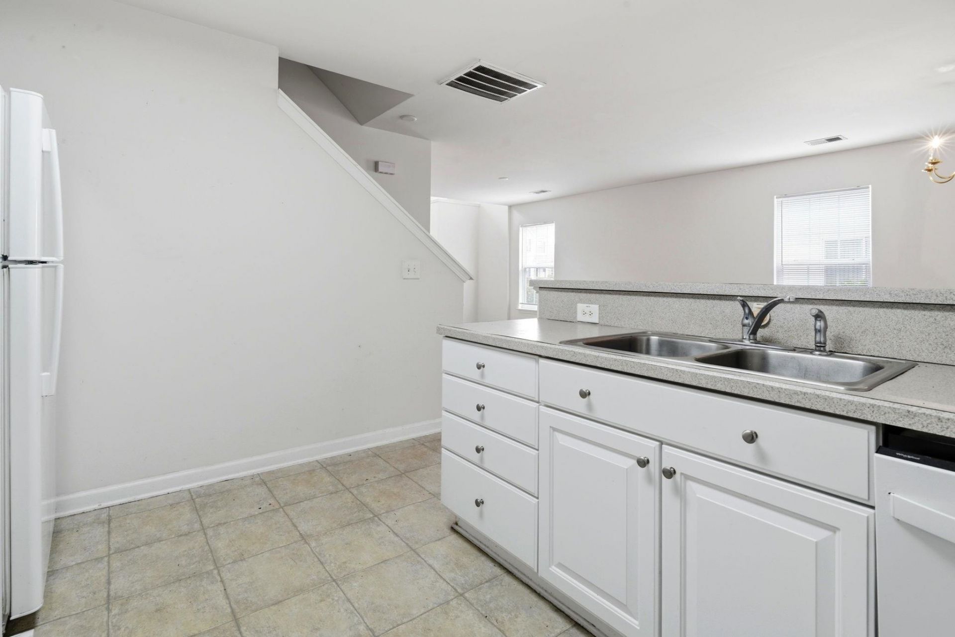 1068 Harvester Circle  Photo 17