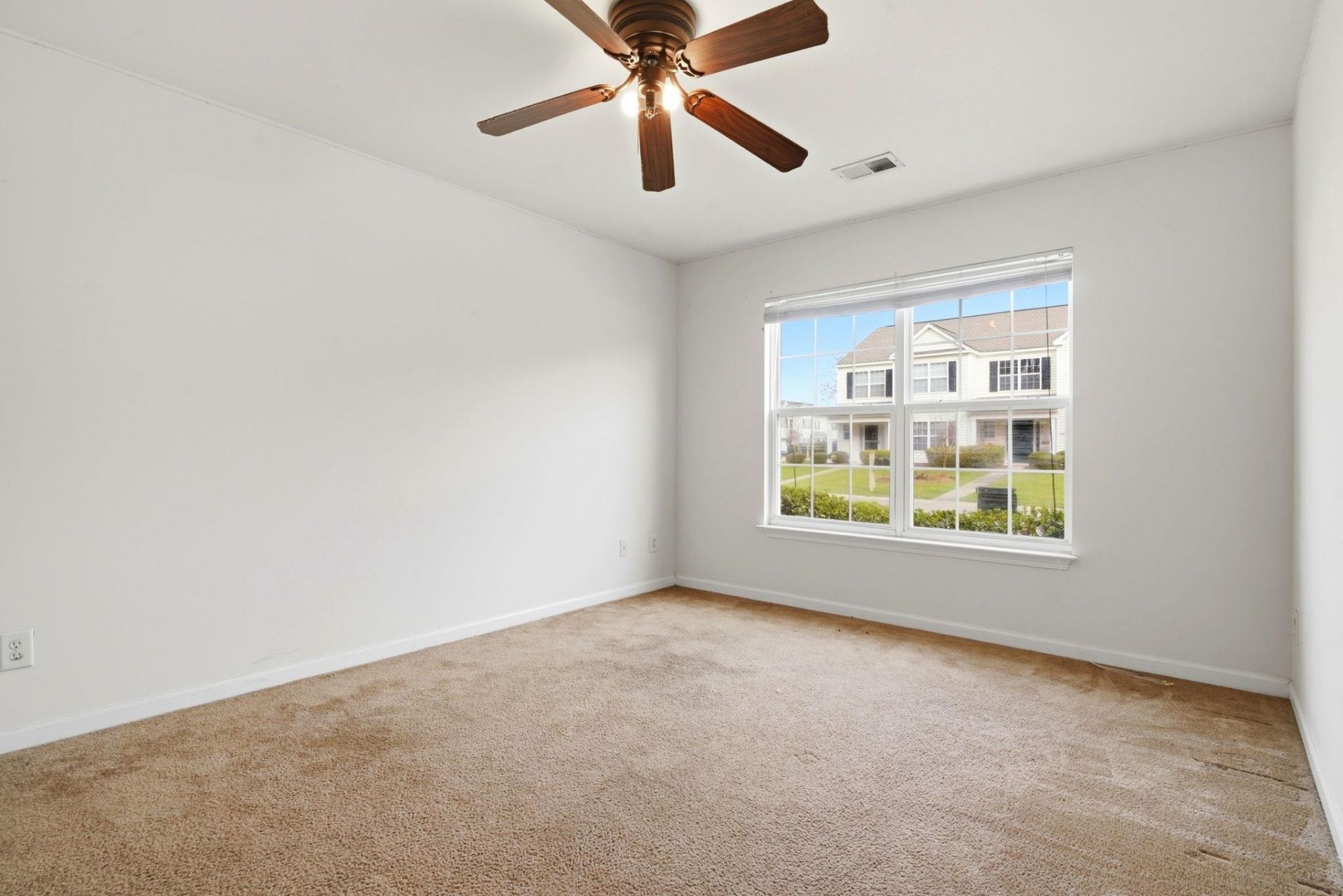 1068 Harvester Circle  Photo 19