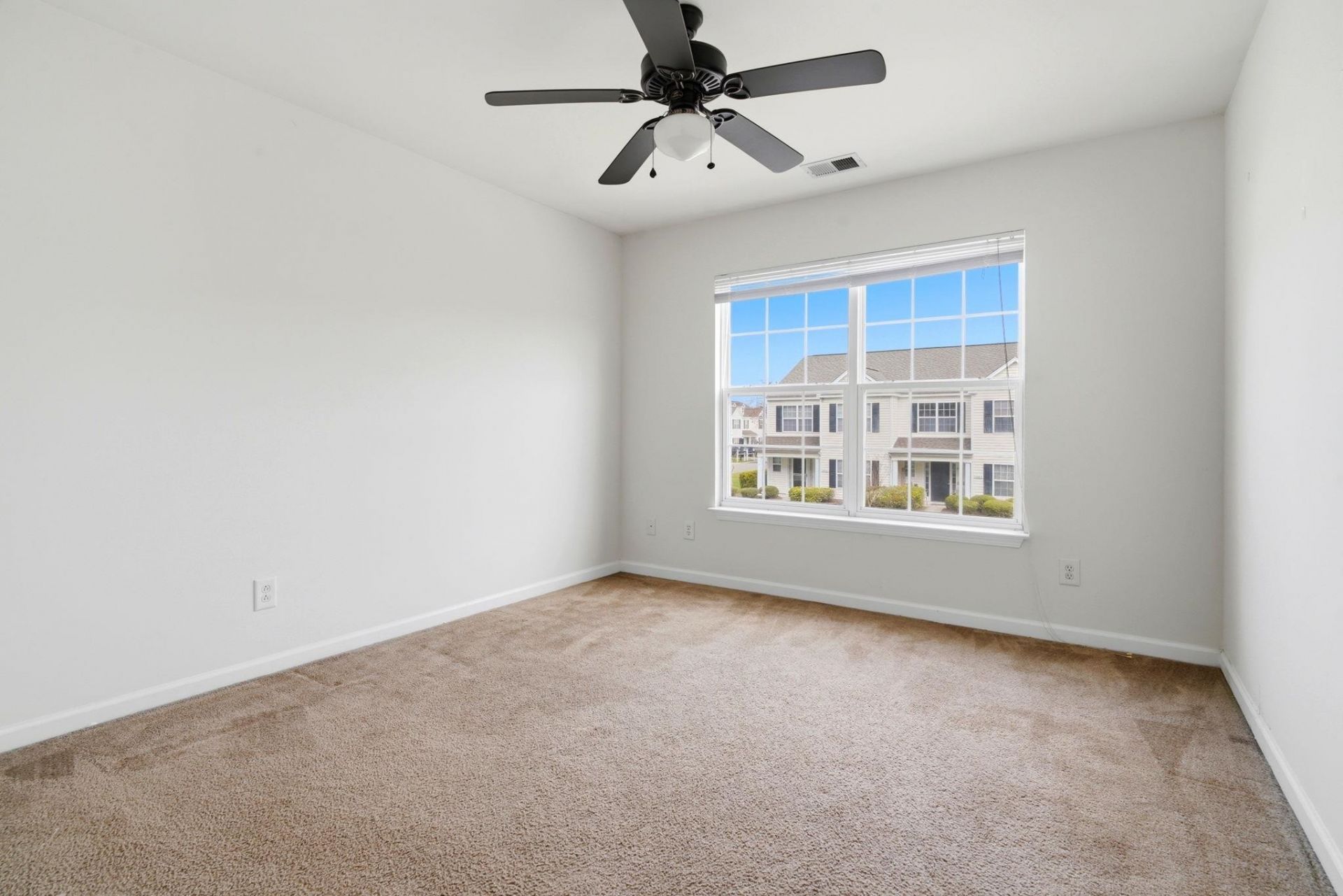 1068 Harvester Circle  Photo 29