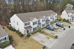 1068 Harvester Circle  photo 4