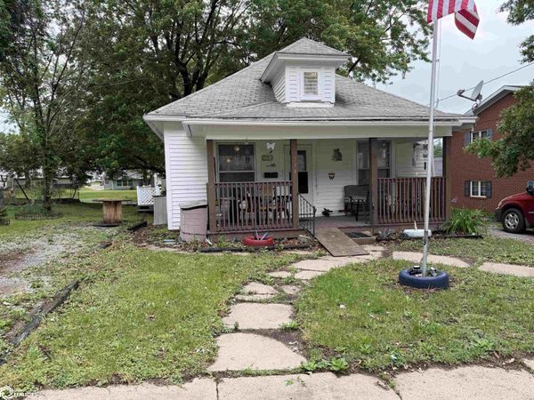 534 N 12th Street, Centerville, IA 52544