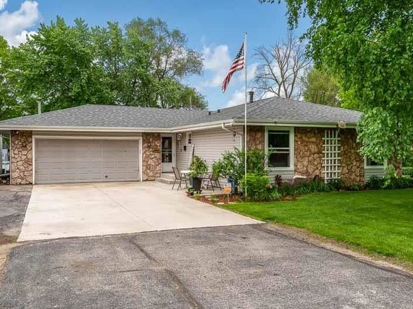 10029 Debbie Lane, MACHESNEY PARK, IL 61115