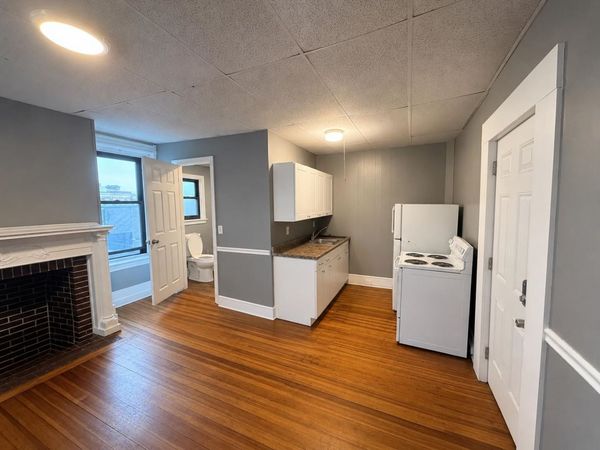 10-12 Vernon Street, Unit 301, Keene, NH 03431