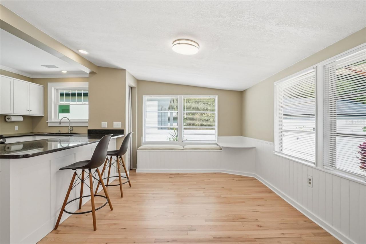 5001 3rd Avenue S, Saint Petersburg, FL 33707 Photo