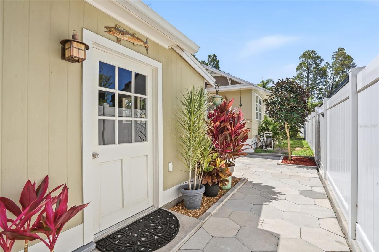 5001 3rd Avenue S, Saint Petersburg, FL 33707 Photo