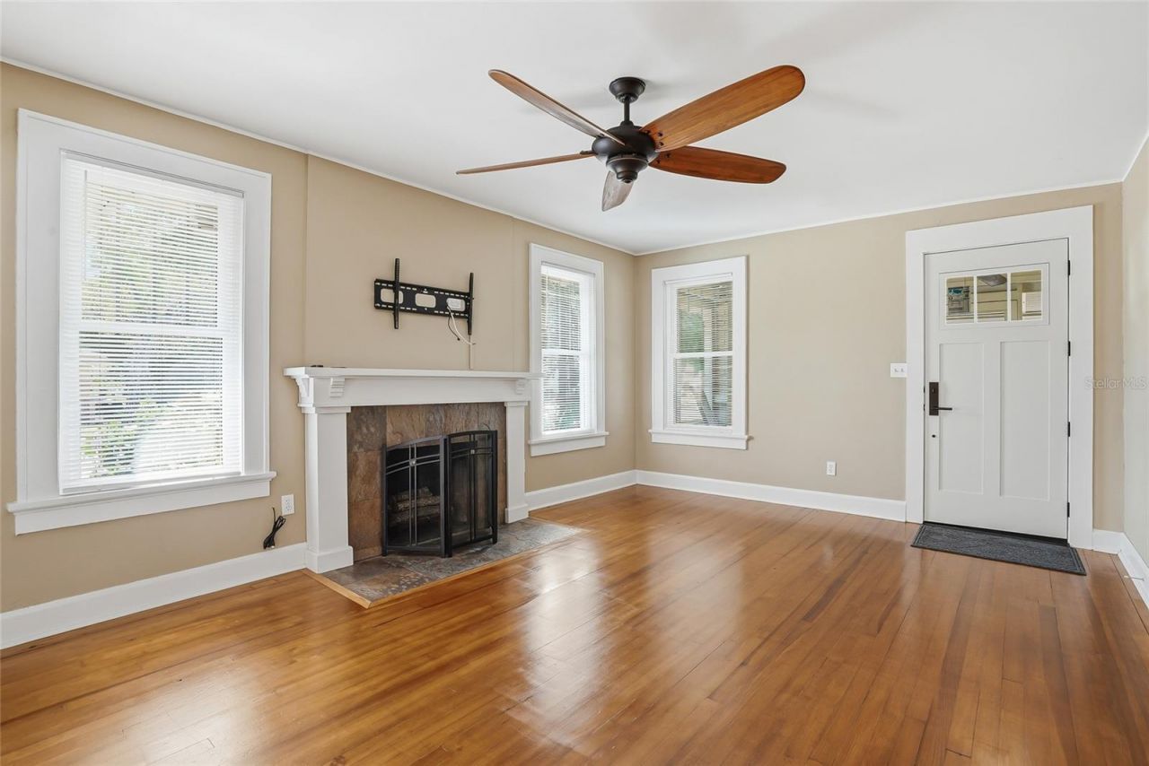 5001 3rd Avenue S, Saint Petersburg, FL 33707 Photo