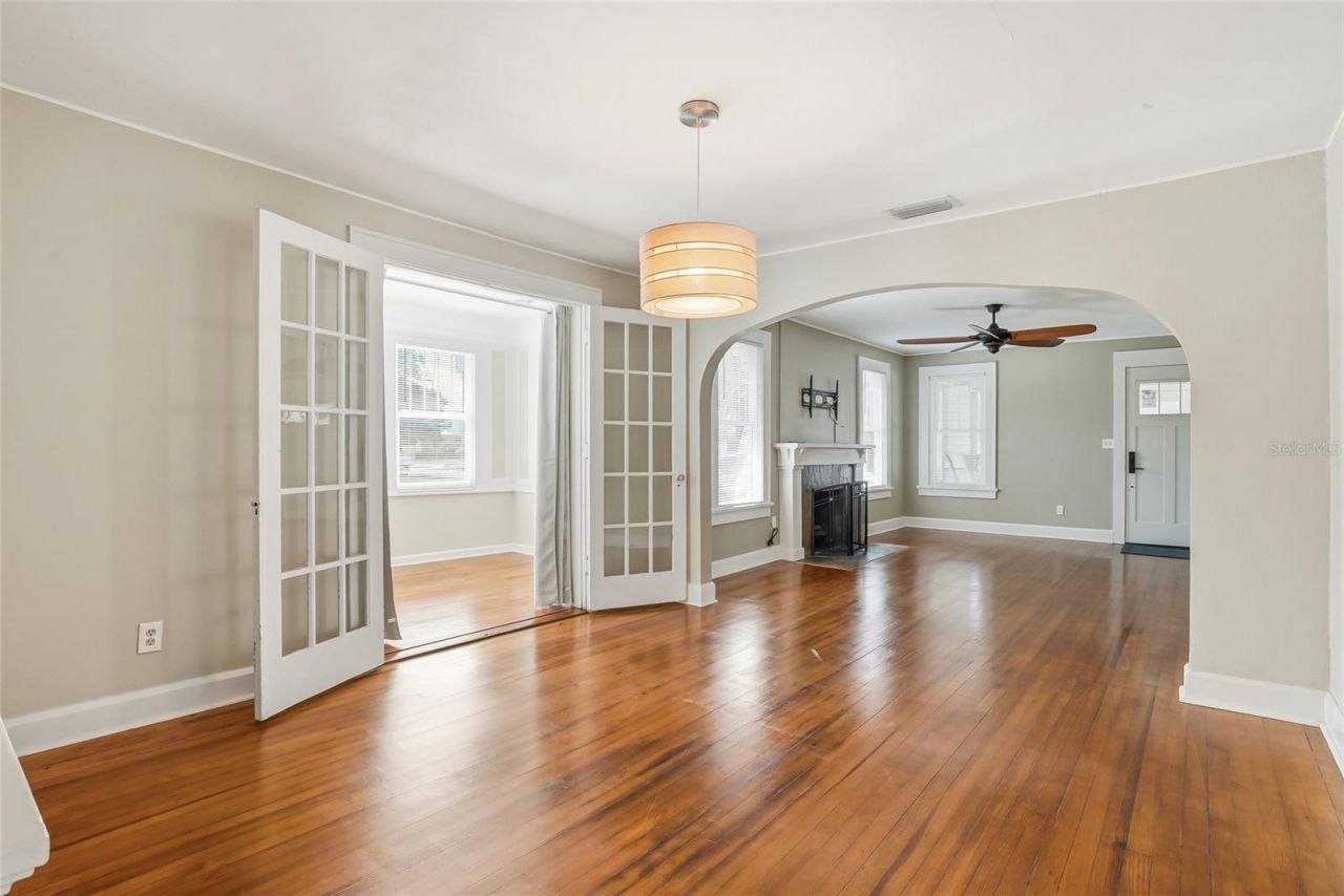5001 3rd Avenue S, Saint Petersburg, FL 33707 Photo