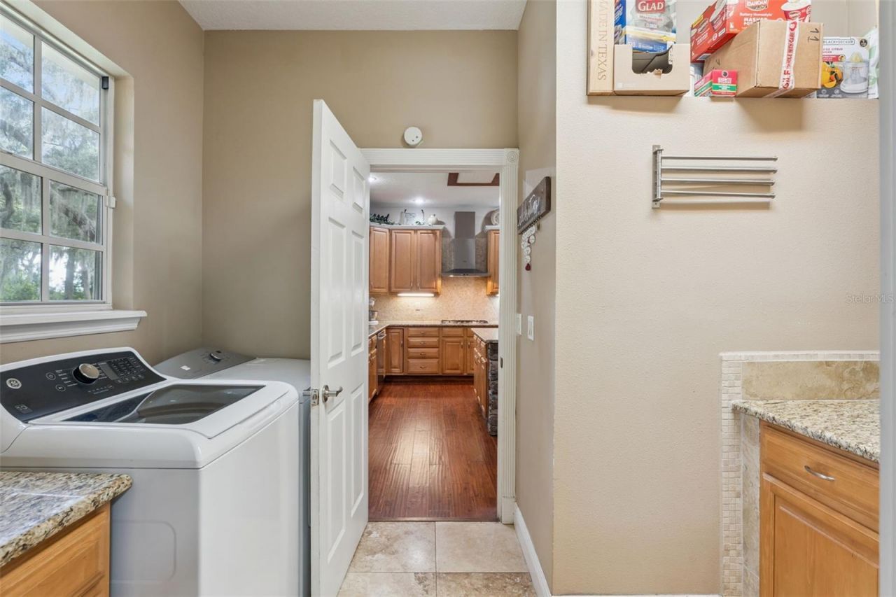 16526 Highland Avenue , Montverde, FL 34756 Photo