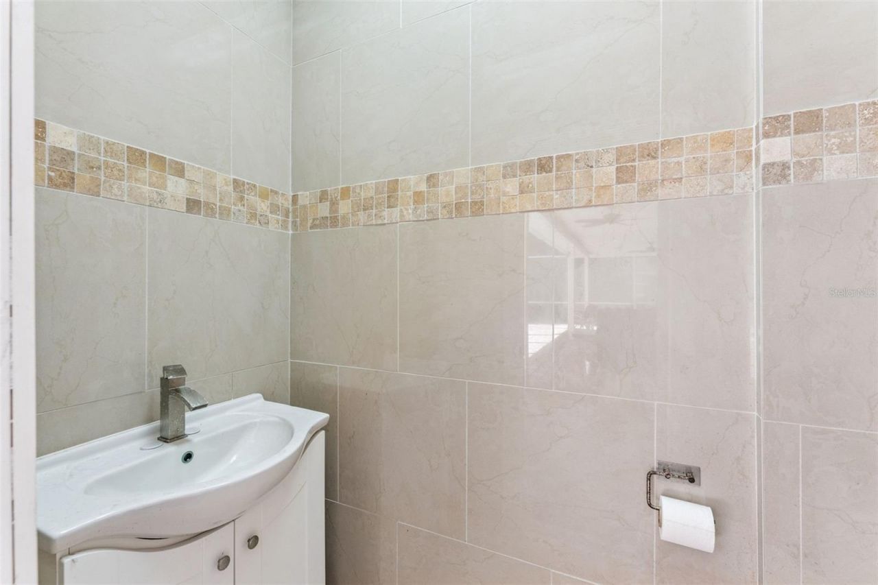 16526 Highland Avenue , Montverde, FL 34756 Photo