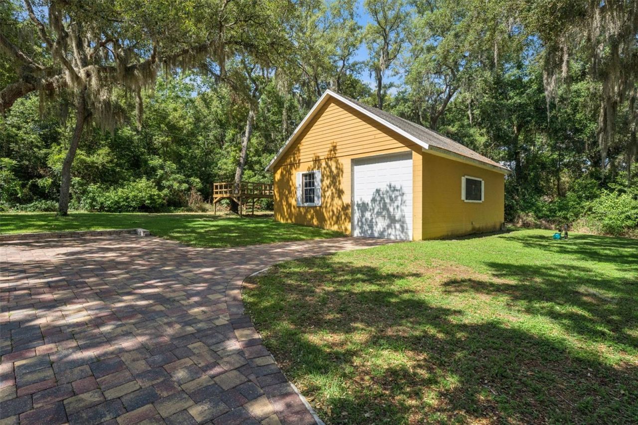 16526 Highland Avenue , Montverde, FL 34756 Photo